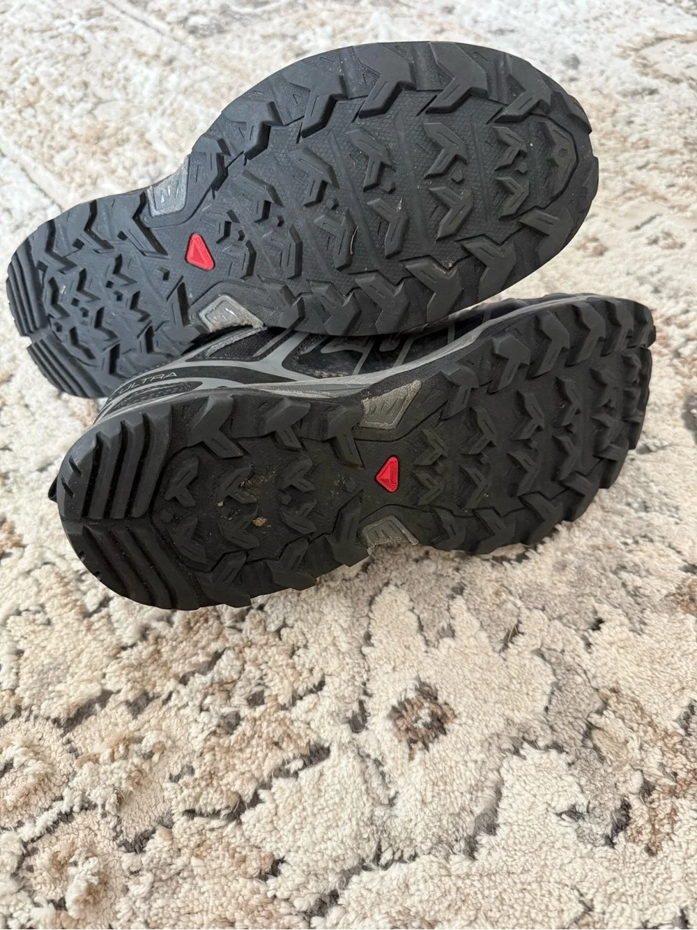 Salomon Gray and Black Men's Trail Hiking Boots